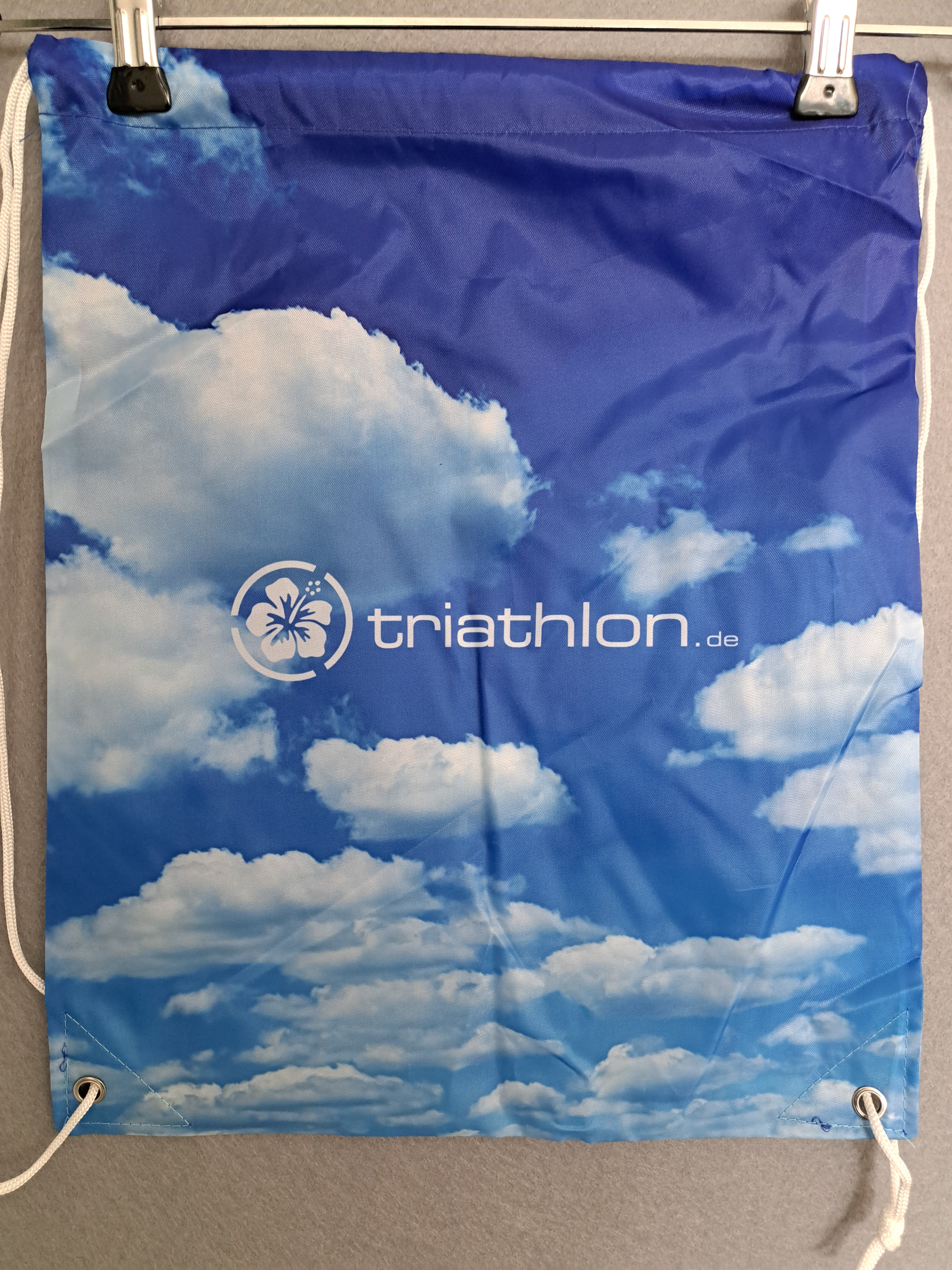 triathlon.de Aufbewahrungs- und Transport-Beutel, Wolken blau, 2025