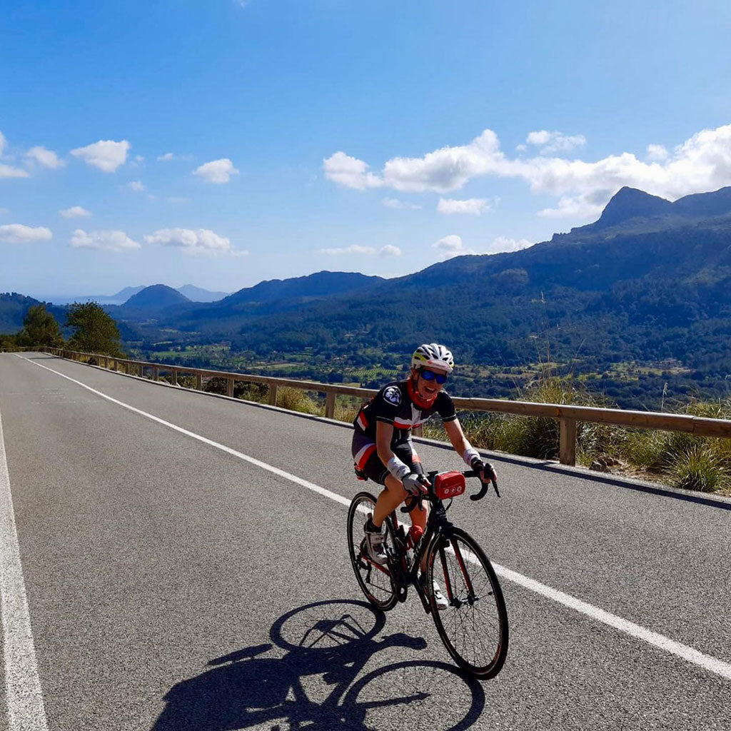 triathlon.de Elite Bib Short, Rad-Trägerhose, Herren, schwarz/grau/rot