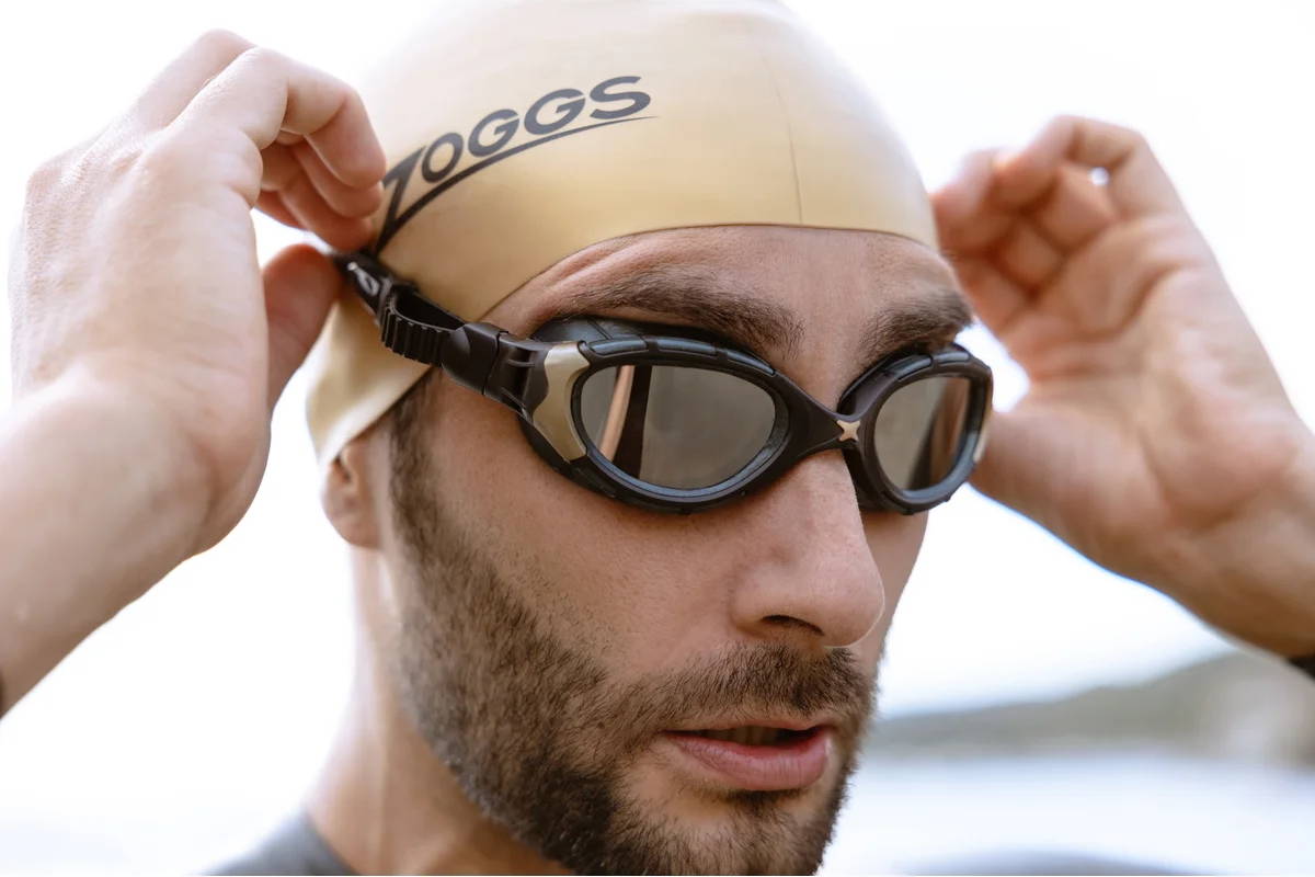 Schwimmbrille: Richtig pflegen spart Geld