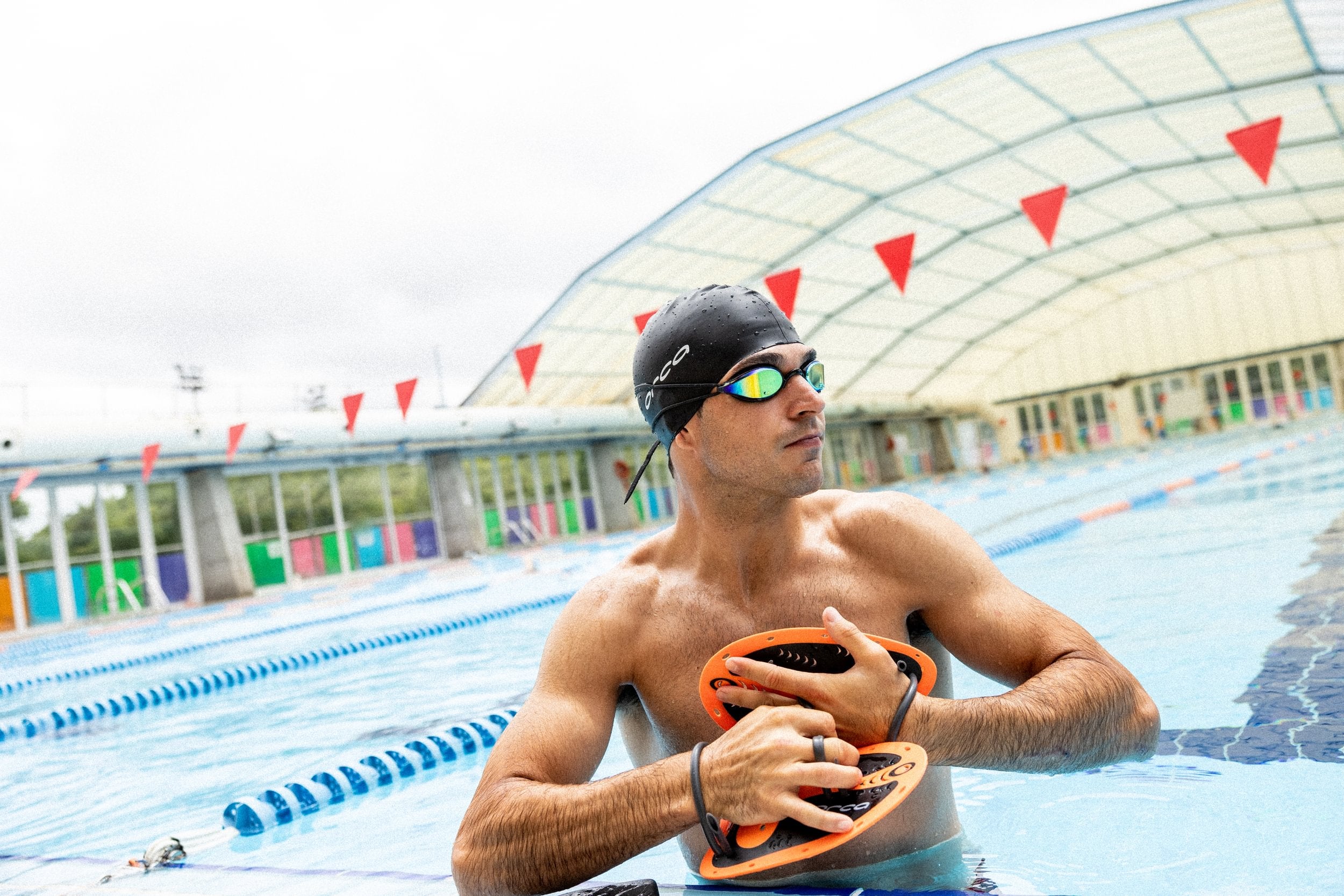 Kickbuoys, Paddles & Co.: So setzt Du Dein Schwimmzubehör am effektivsten ein