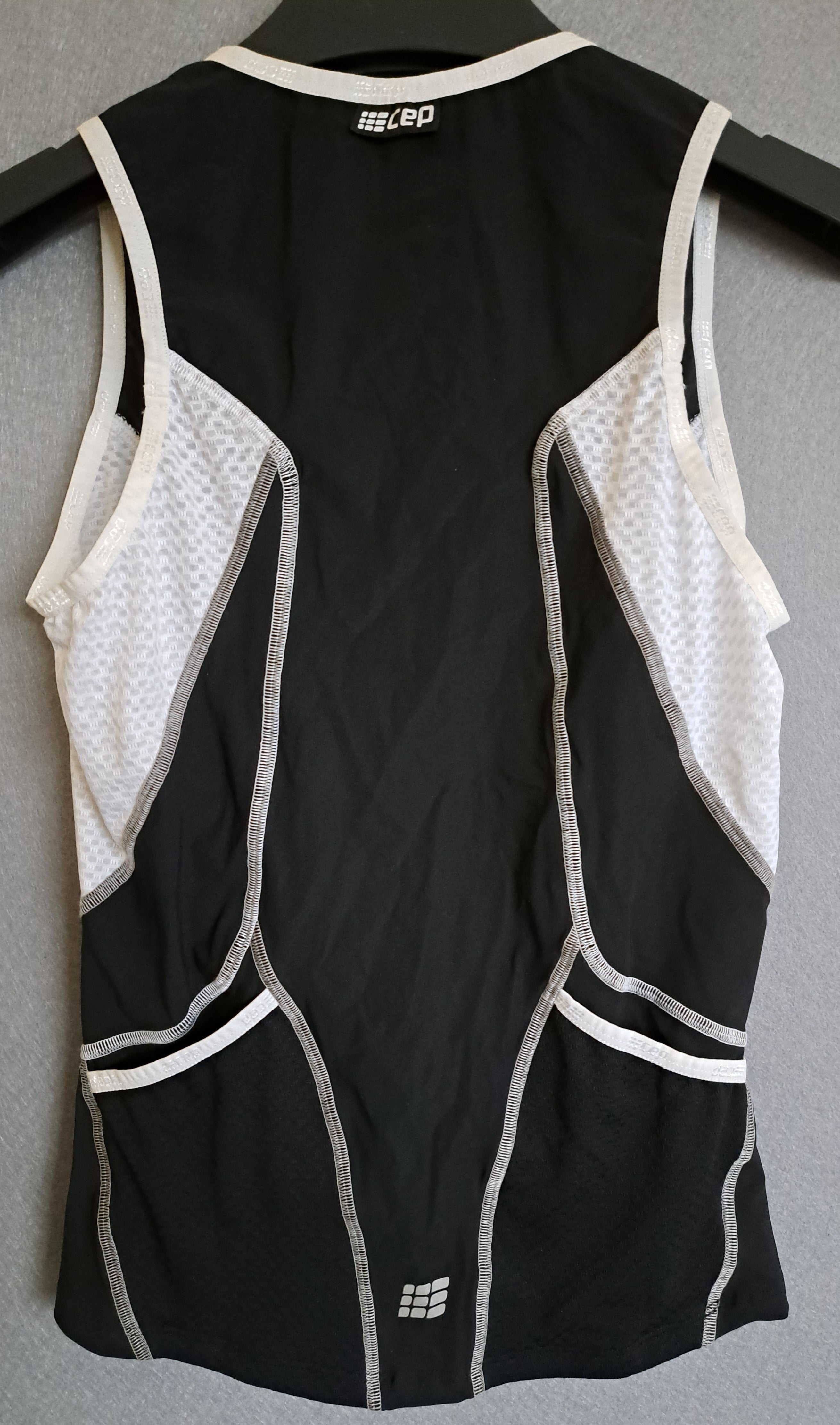 CEP Active Tri Singlet, Damen, schwarz/weiß