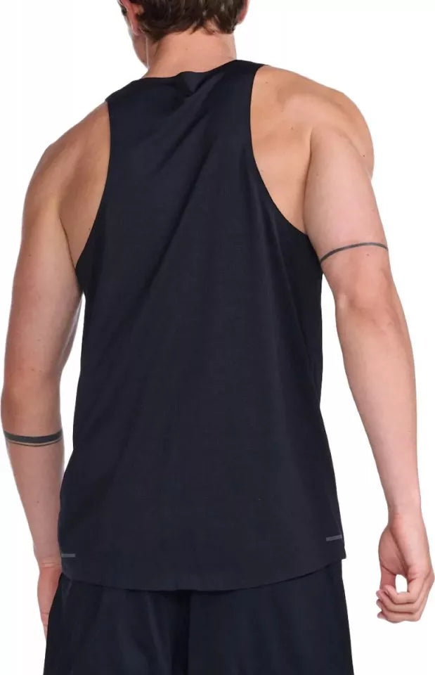 2XU Light Speed Tech Singlet, Herren, Black/Black Reflective, Logo Front mittig