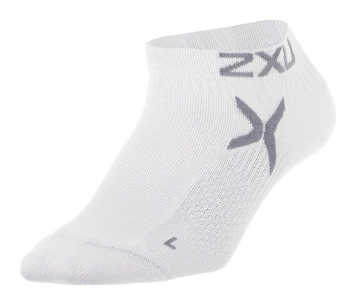 2XU Wmns Performance Low Rise Socken, Damen, weiß/grau, Größe M/L