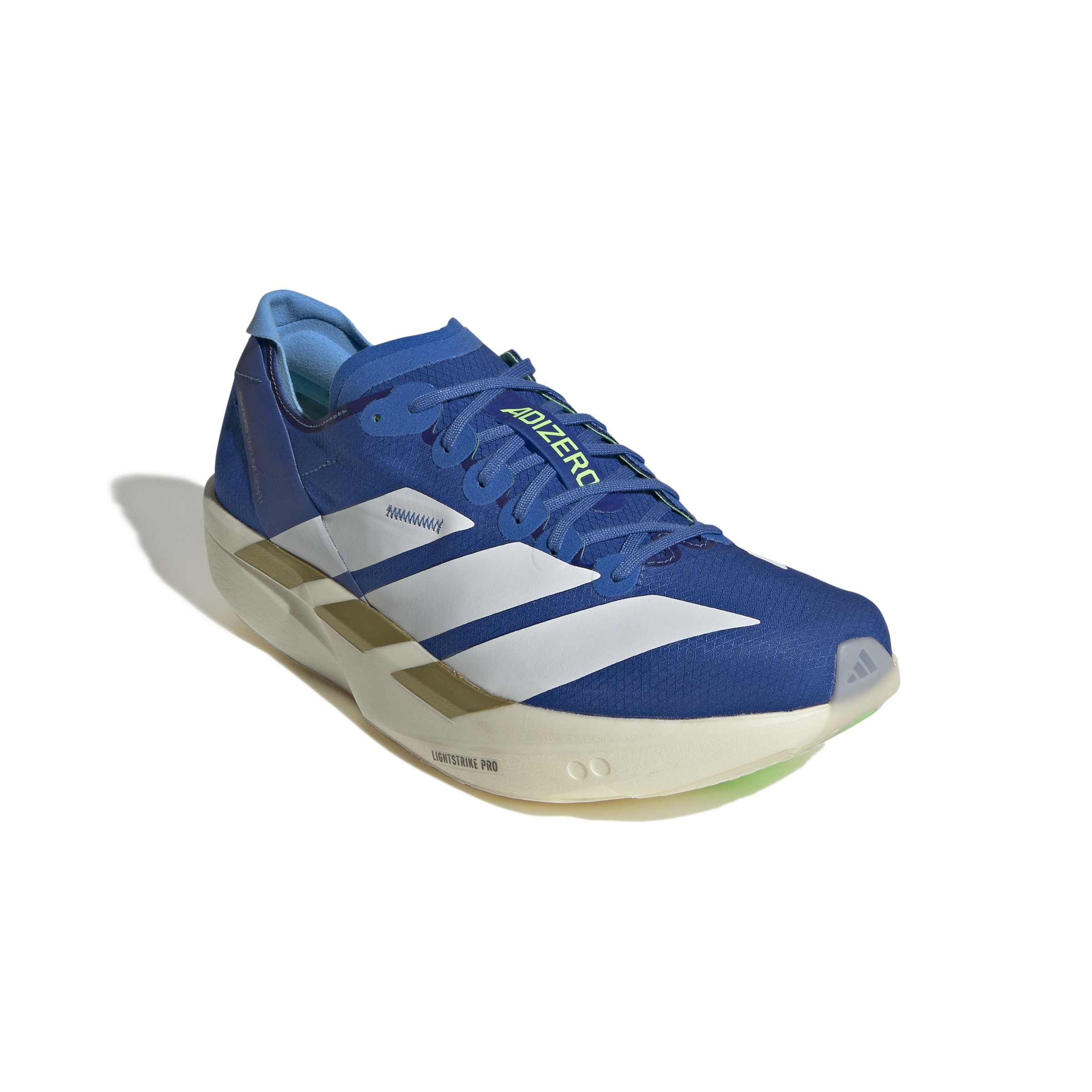 Schrägansicht rechter Schuh von vorne Außenseite