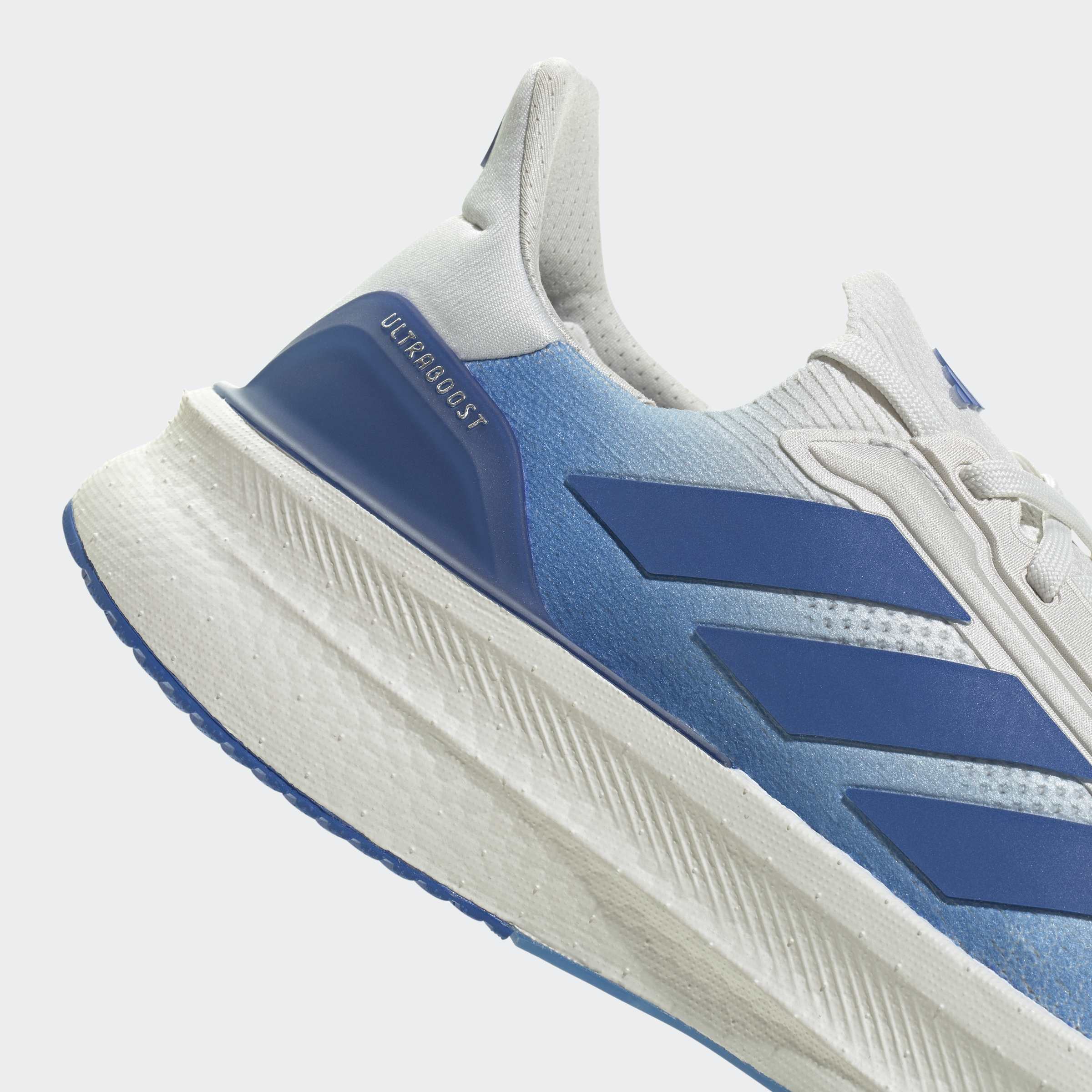 Detailansicht Fersenbereich rechter Schuh