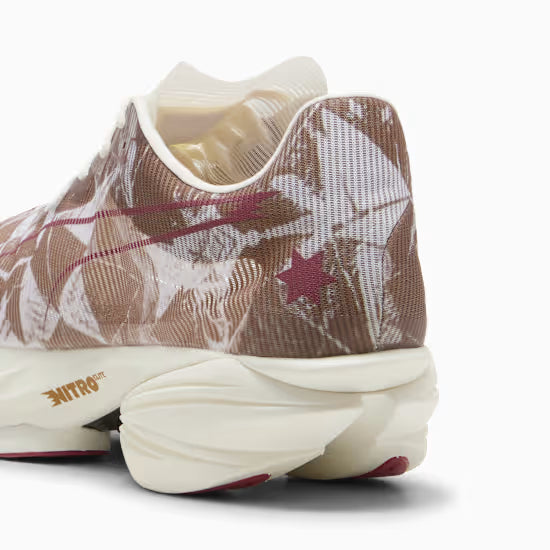 Detailansicht Fersenbereich linker Schuh