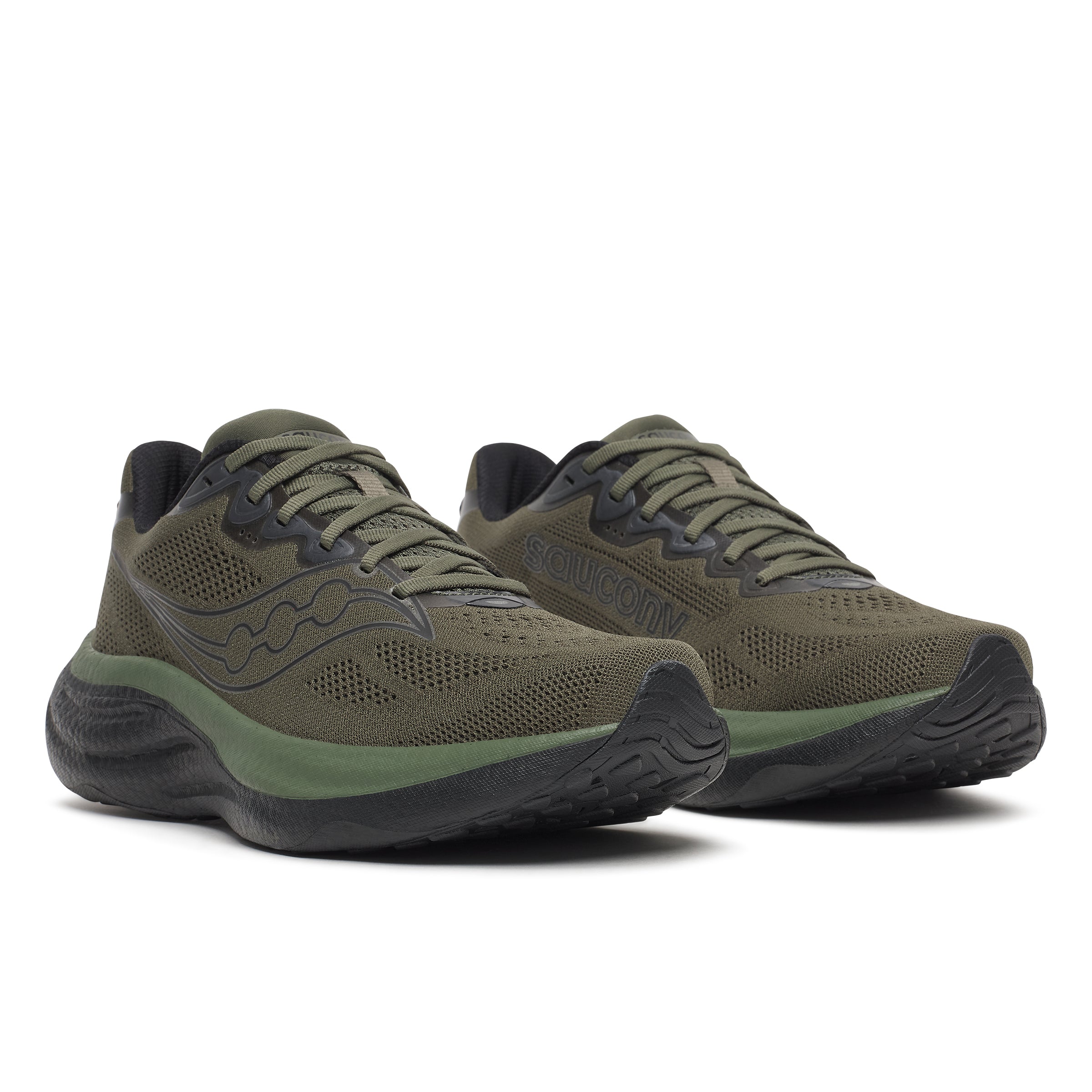 Schrägansicht beide Schuhe von vorne